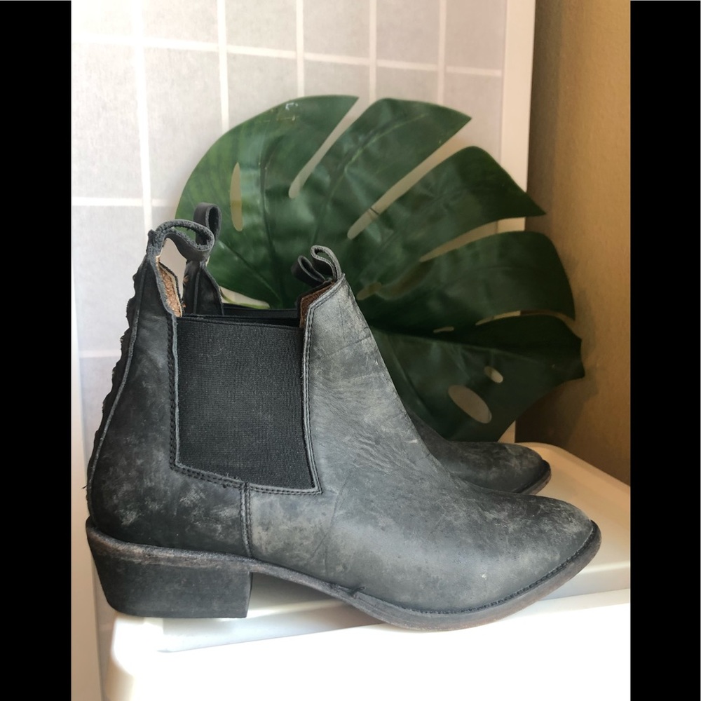 🌿 MATISSE Charleston Leather Ankle Boots booties Black Gray distressed 8.5 EUC